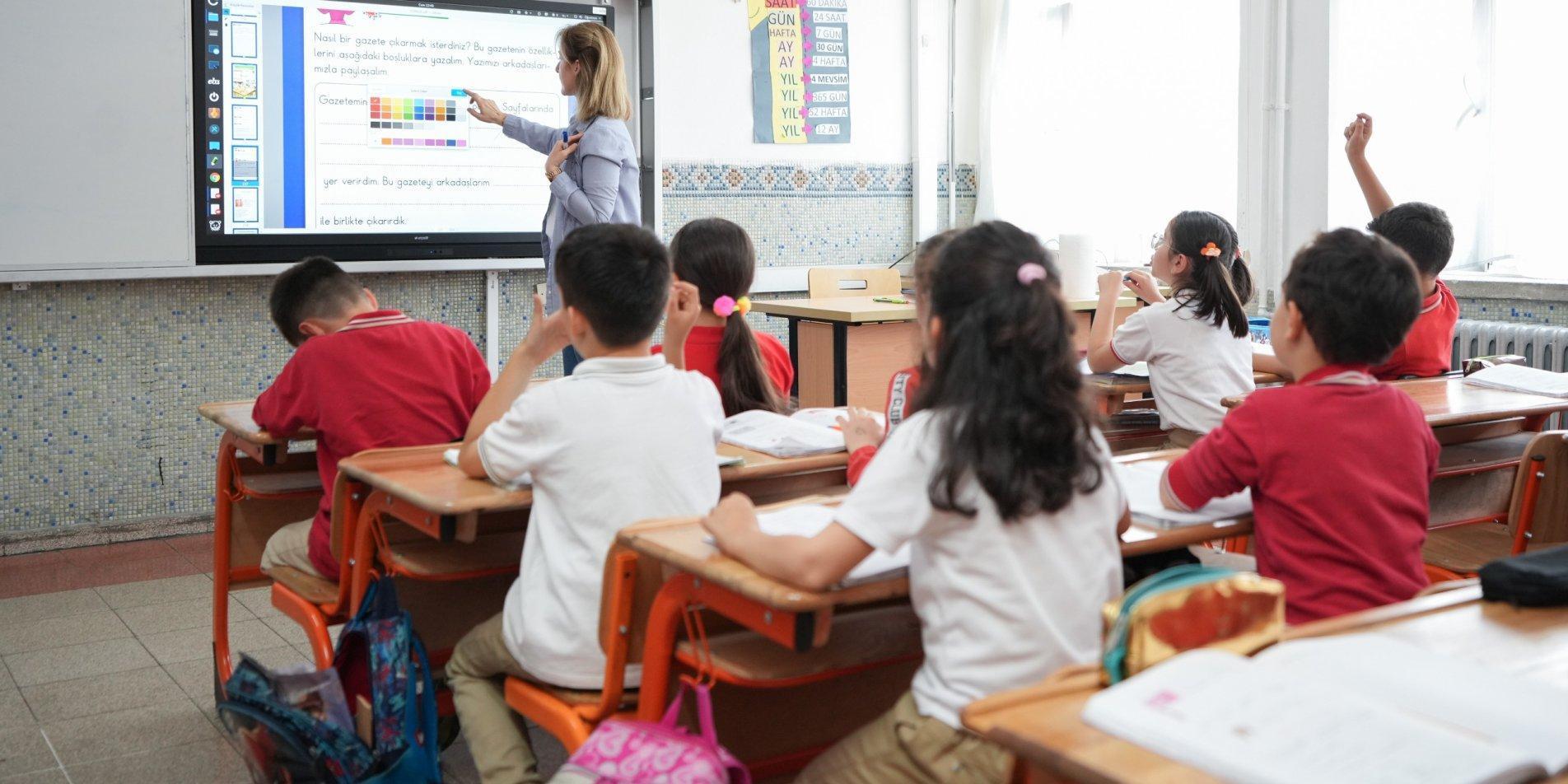 İki ilde deprem nedeniyle eğitime ara